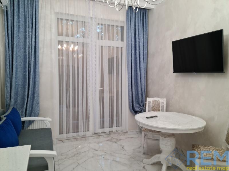 продажа однокомнатной квартиры номер A-174694 в Приморском районе, фото номер 6